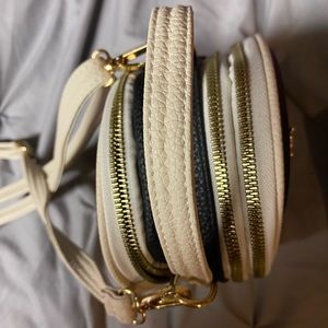 *SOLD*Cute bee crossbody/backpack